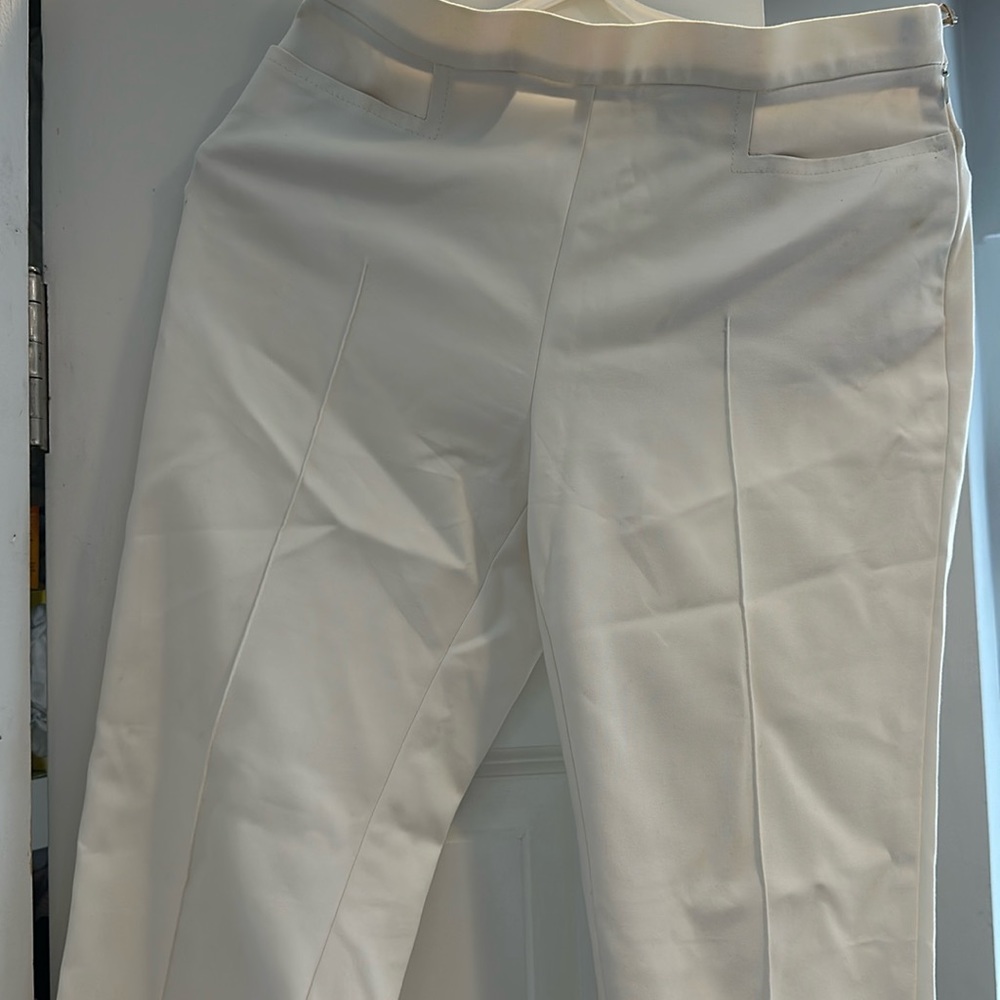 Akris Punto Ivory Dress Pants Sz 4 Beautiful quality. Off white.